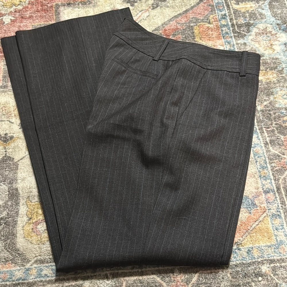 Ann Taylor Margo Sz 0 P gray blue‎ pin stripes women’s pants trousers 100% Wool